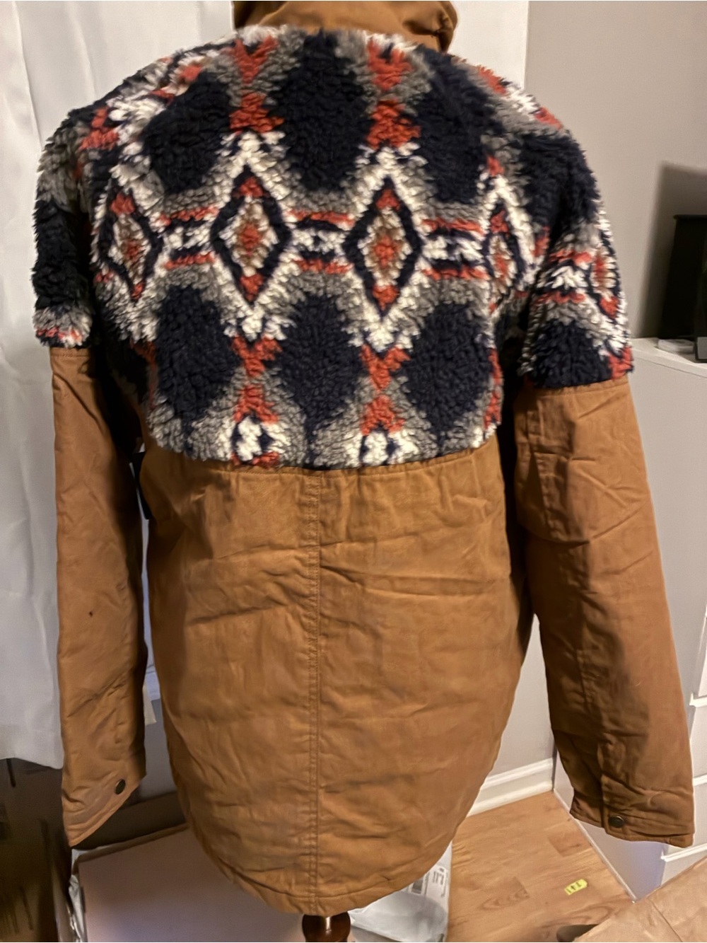 Lucky Brand Tan Pullover Jacket with Navy, Cream and Rust Sherpa Yoke - Picture 4 of 6